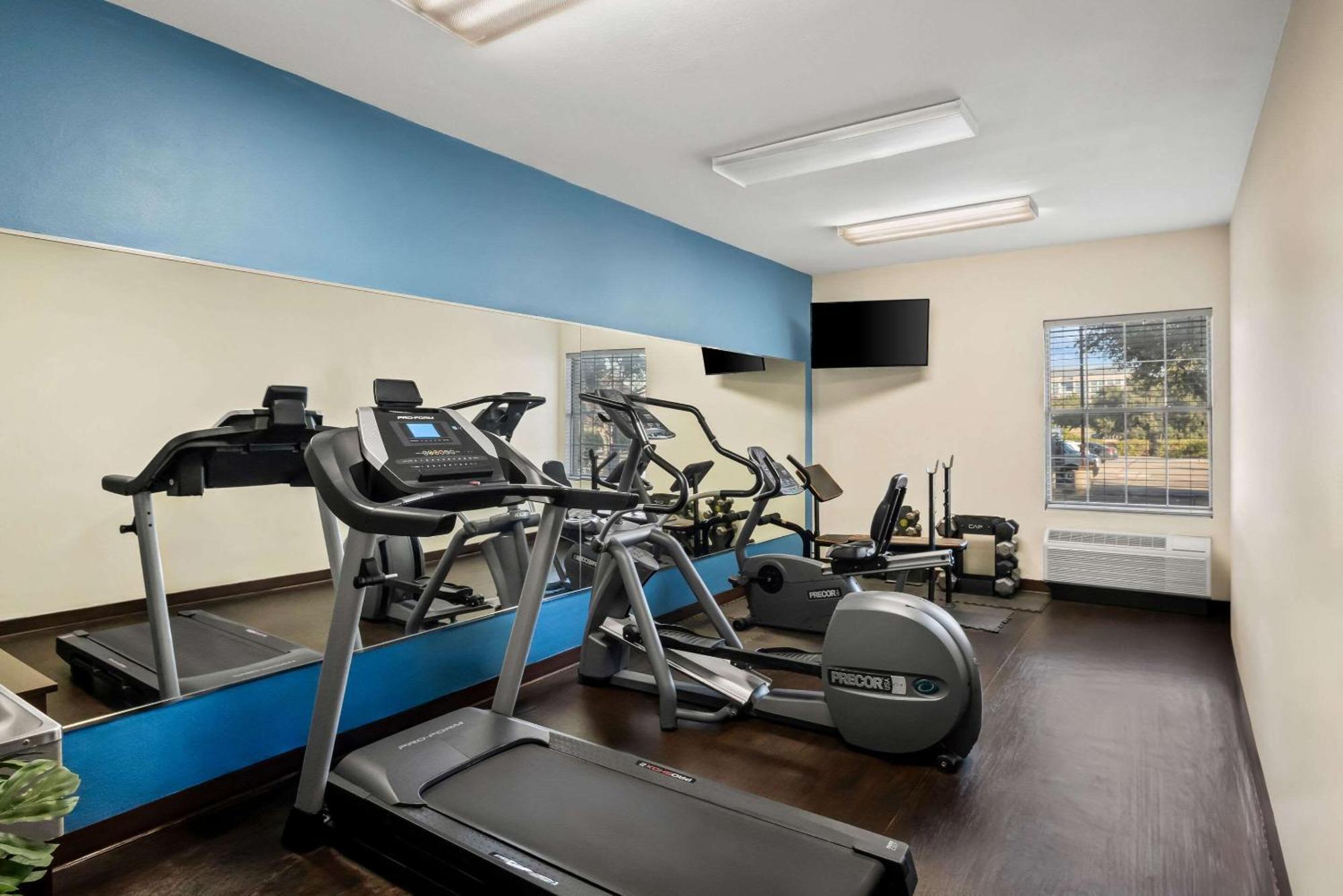 Quality Suites Irving-Las Colinas Exterior foto